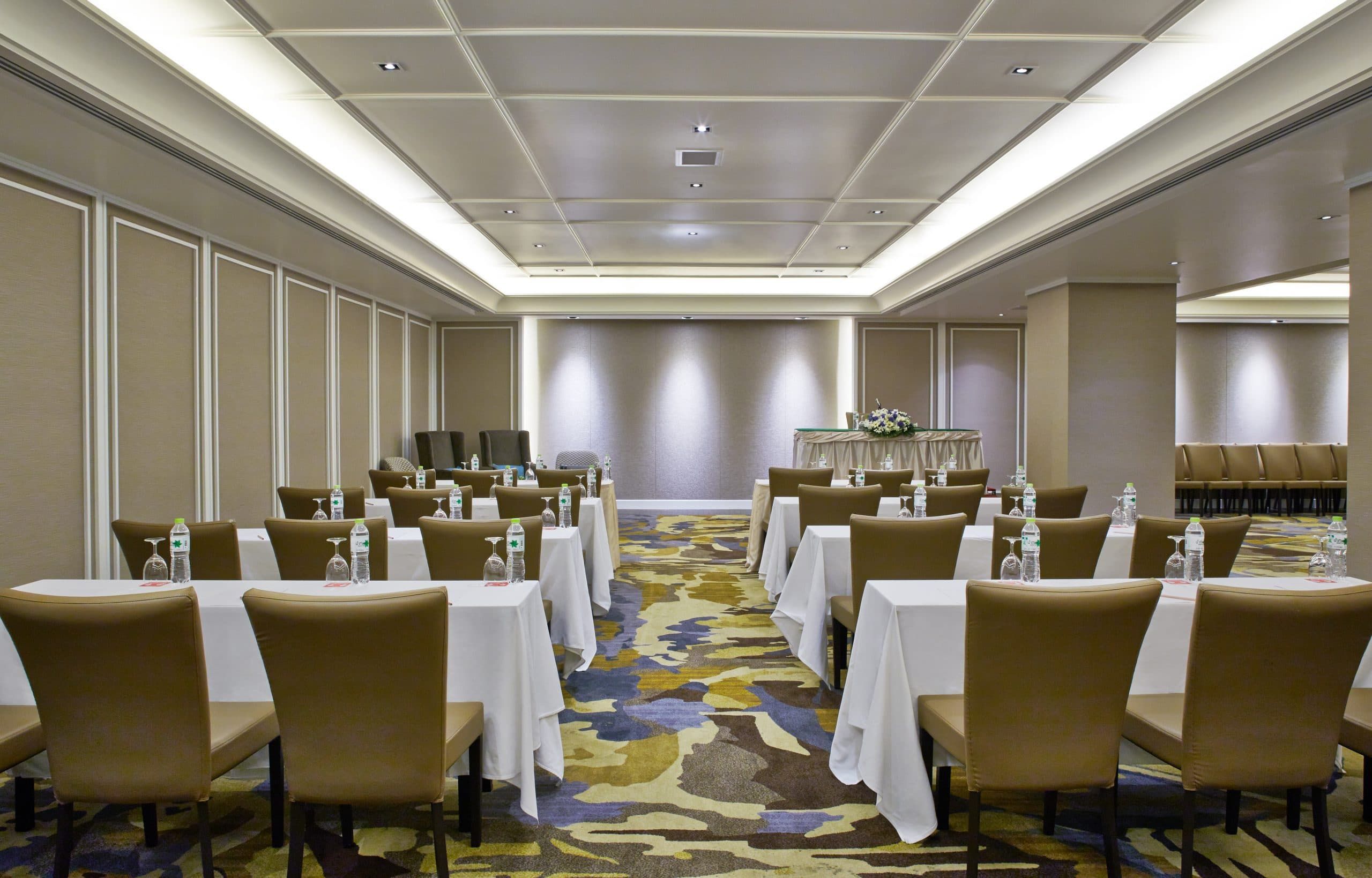 غرفة الاجتماعات