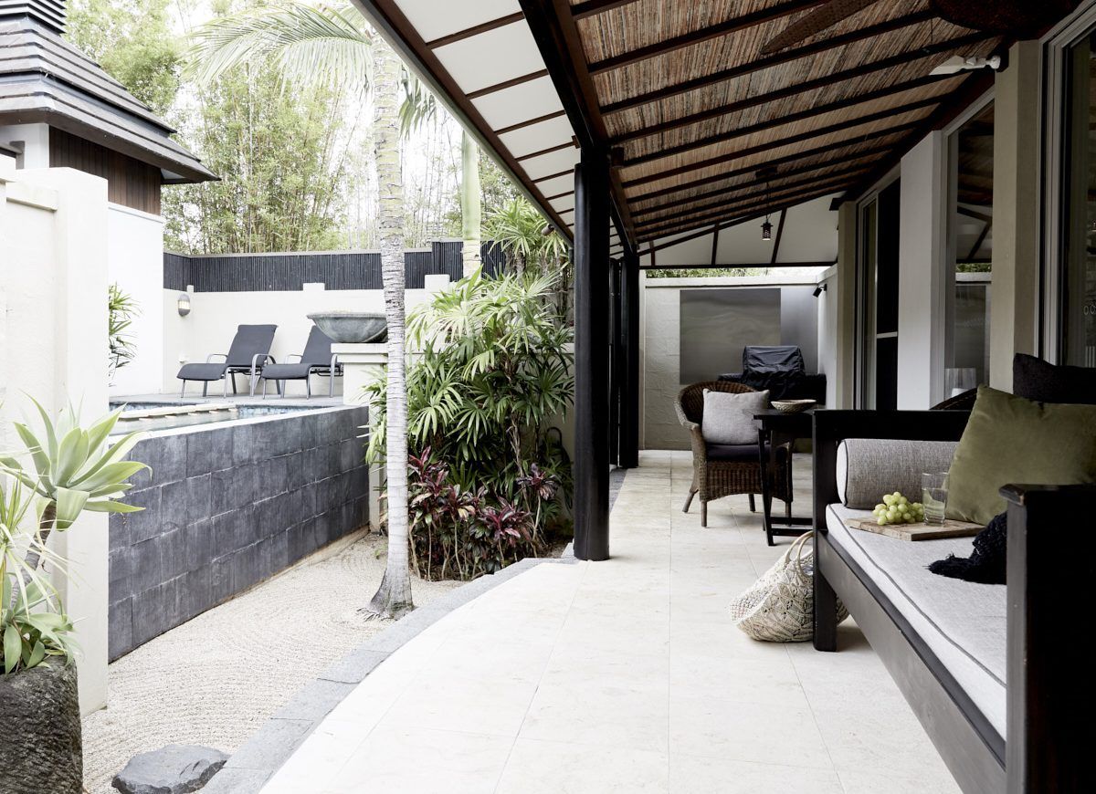 شرفة مرصوفة