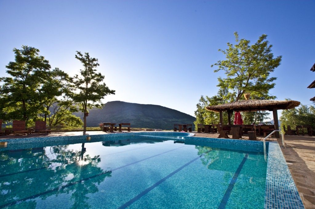 حوض السباحة صورة