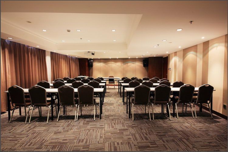 غرفة الاجتماعات