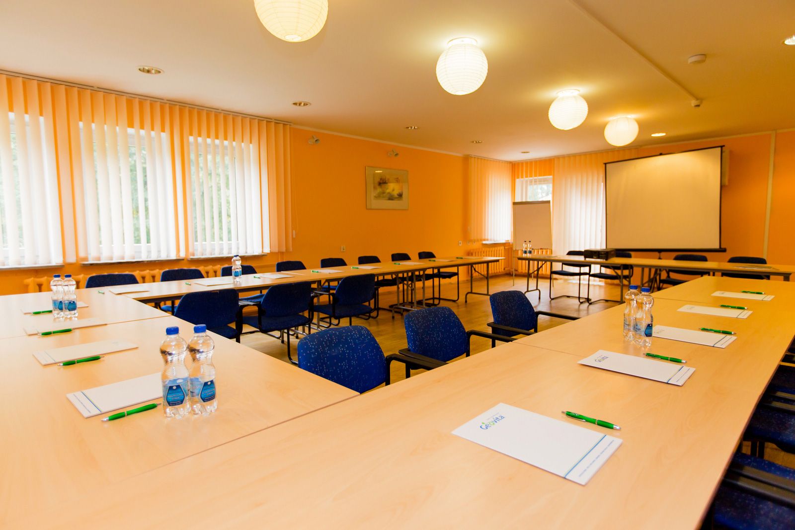 غرفة الاجتماعات