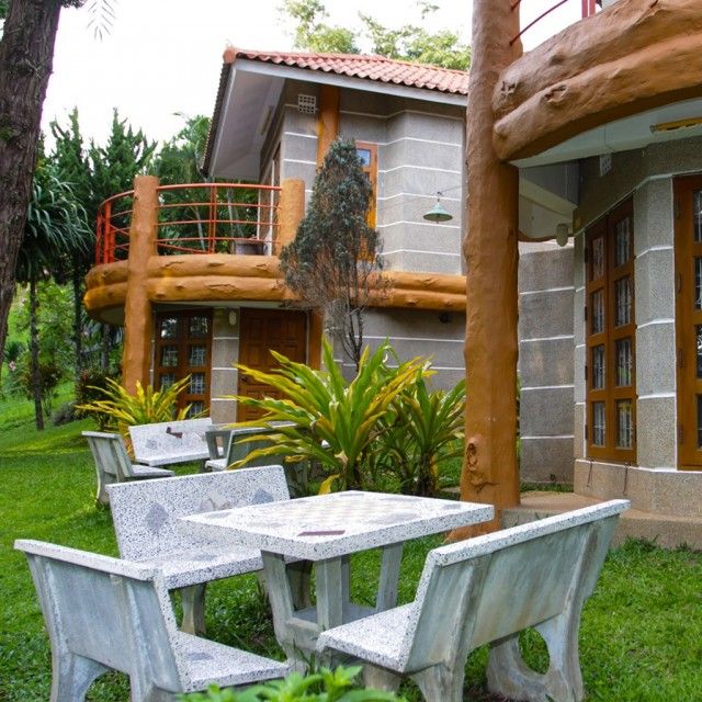 شرفة مرصوفة