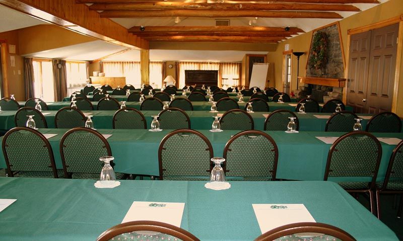 غرفة الاجتماعات