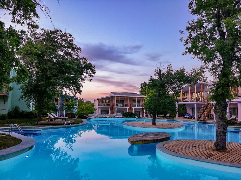 حوض السباحة صورة