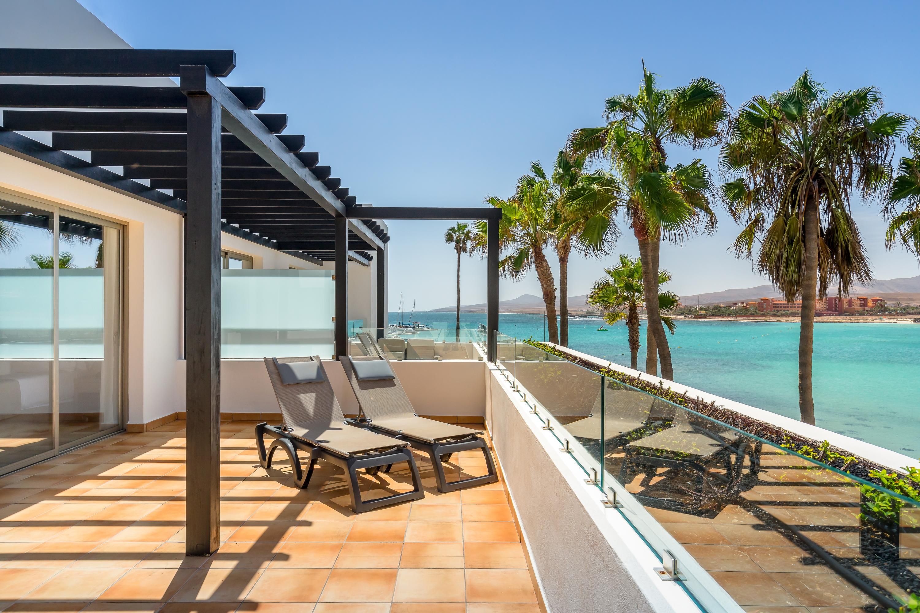 شرفة مرصوفة صورة