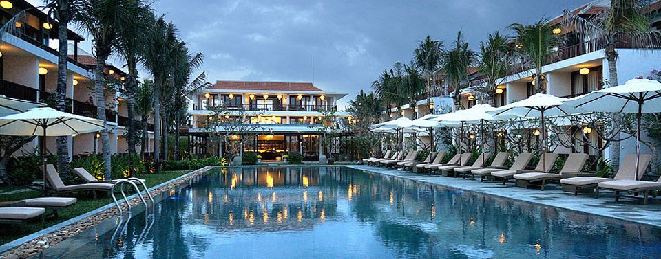 حوض السباحة صورة