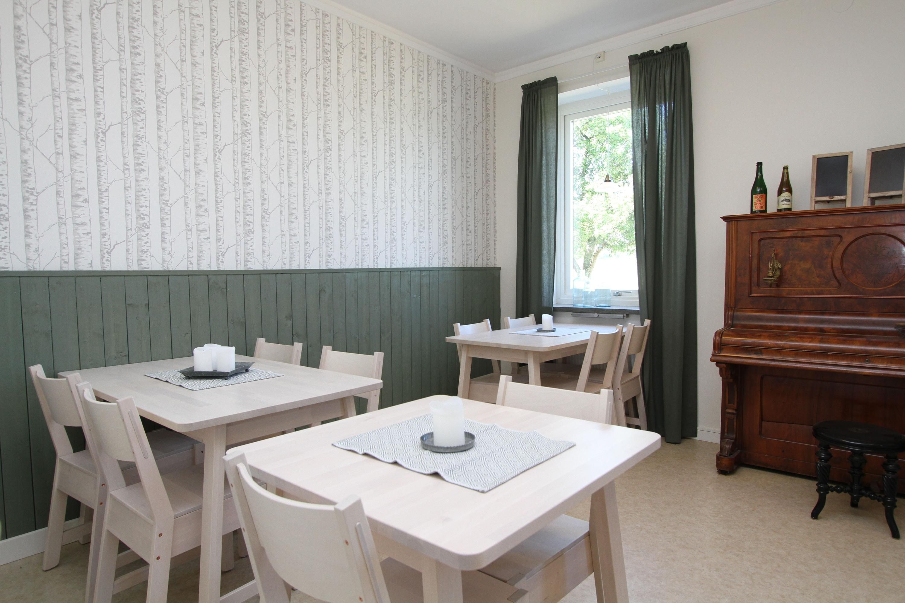 غرفة طعام صورة