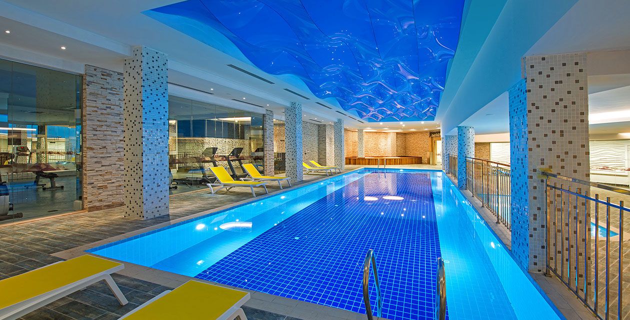 حوض السباحة صورة