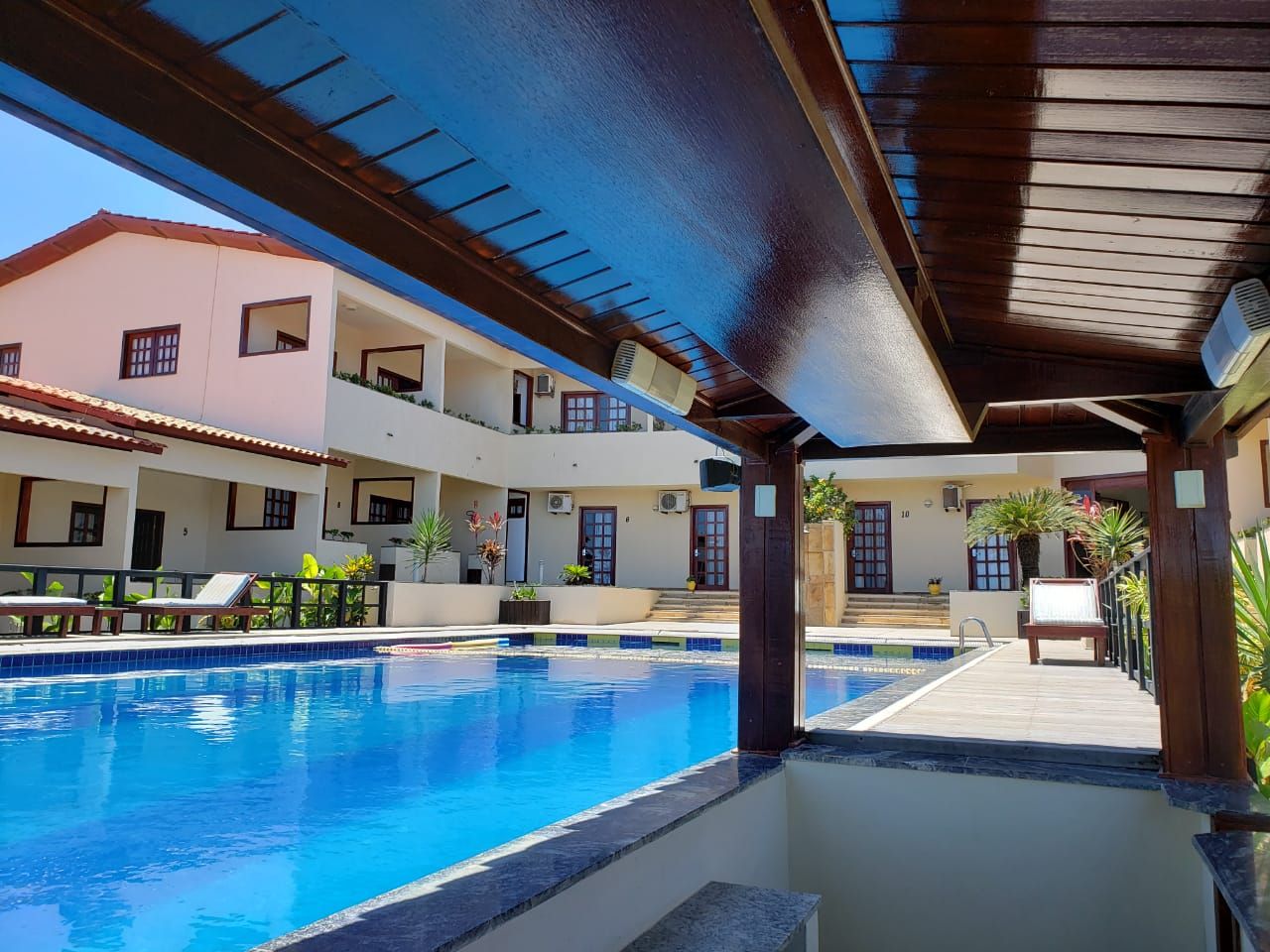 حوض السباحة صورة