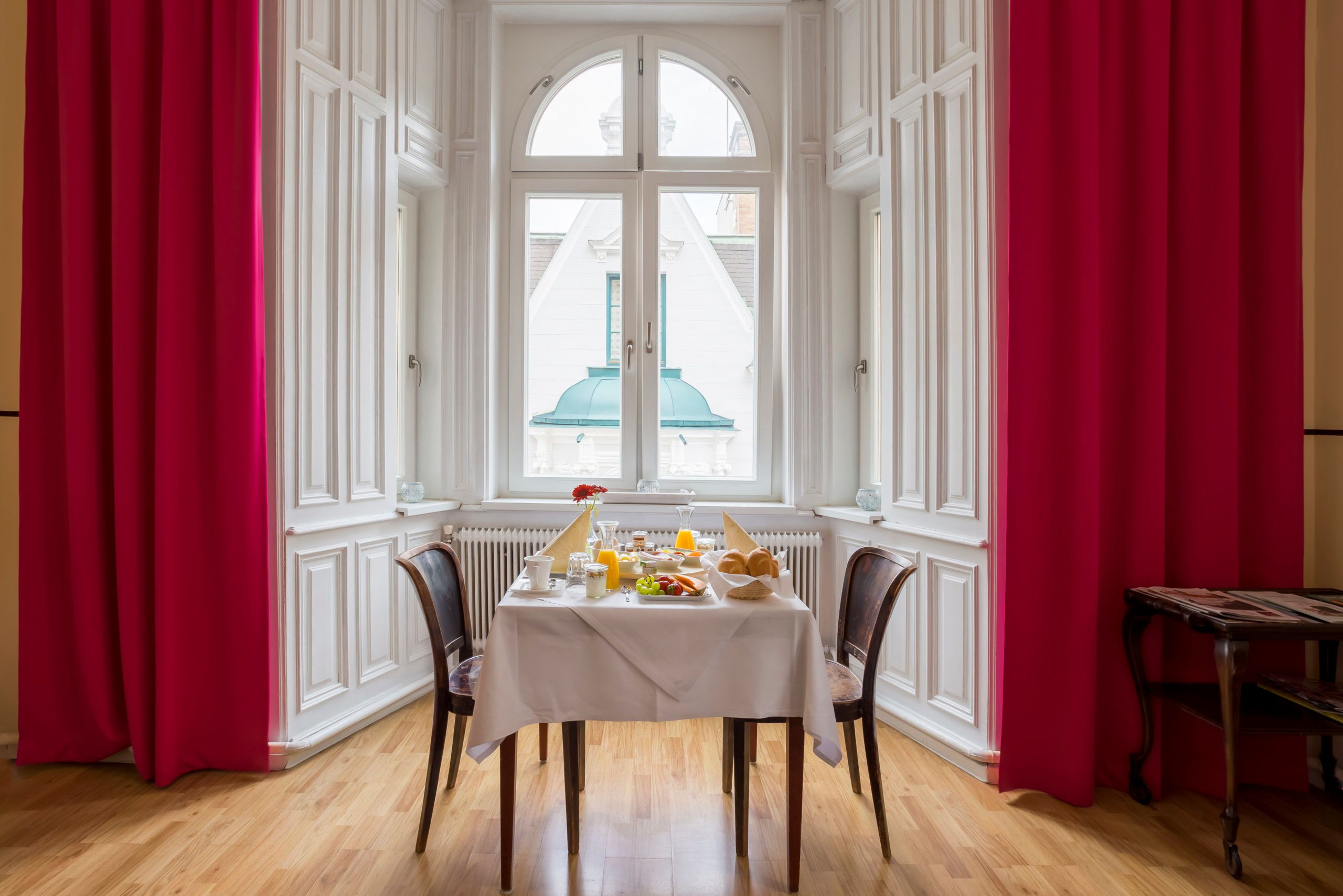 غرفة طعام صورة