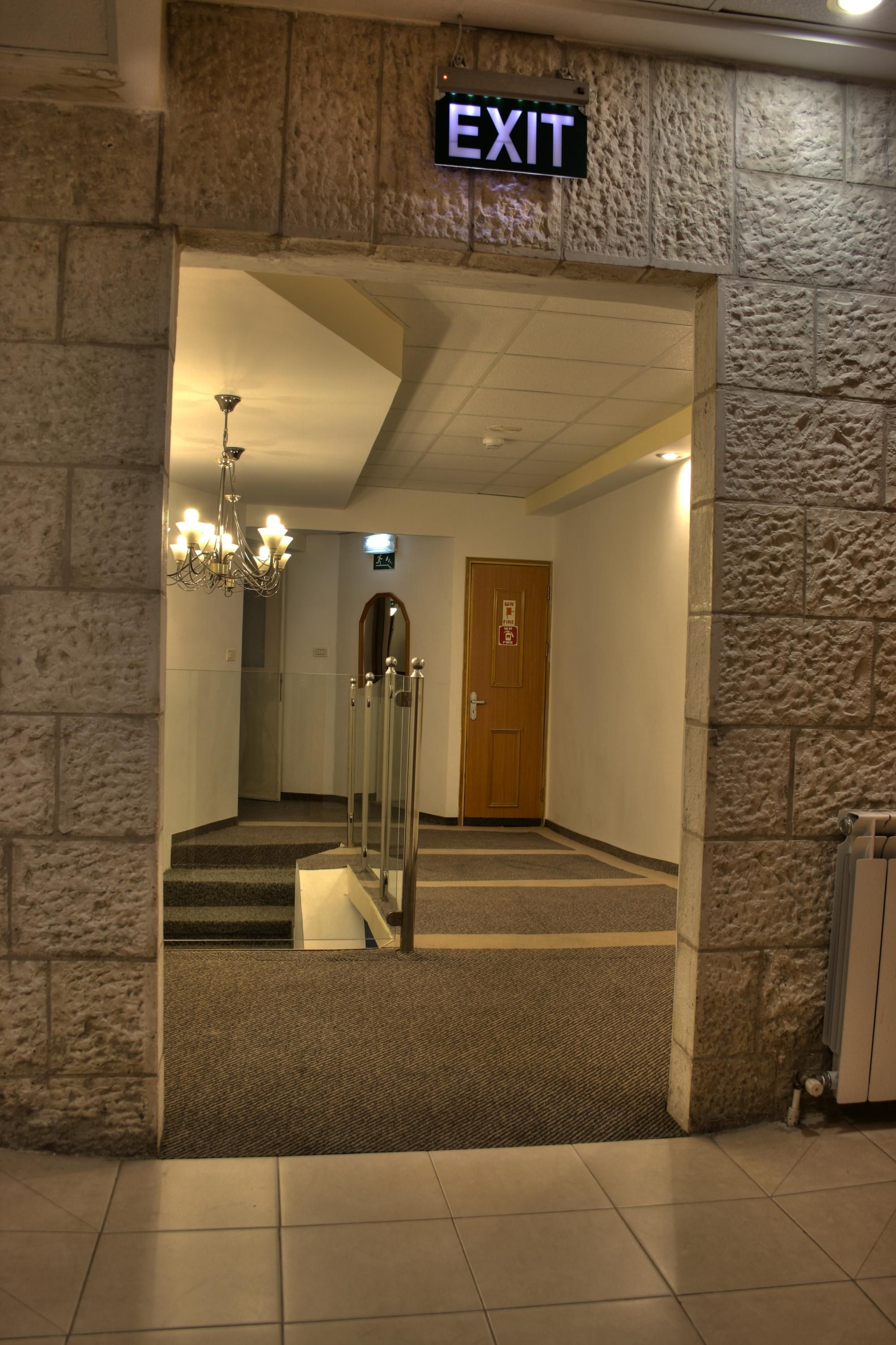 مدخل الفندق