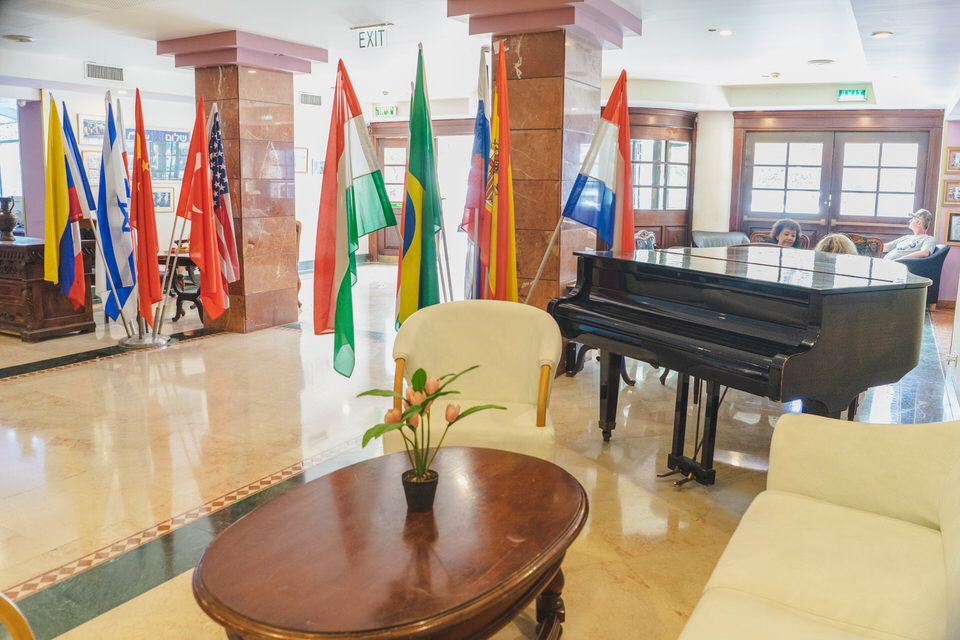 مدخل الفندق