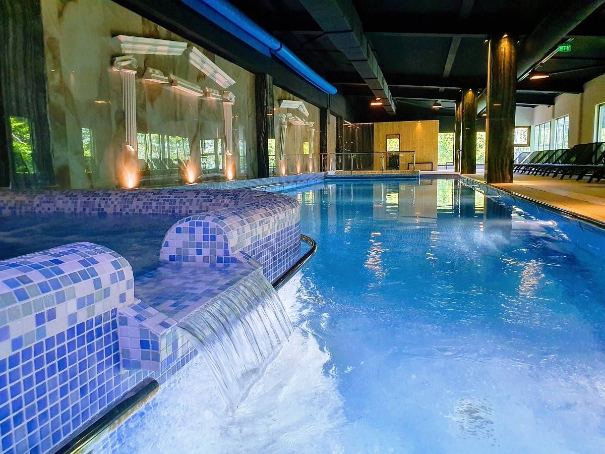 حوض السباحة صورة