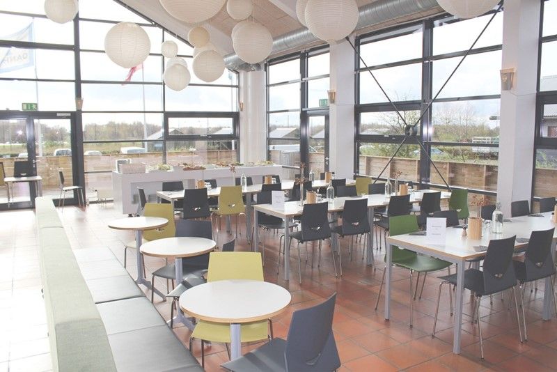 غرفة الاجتماعات