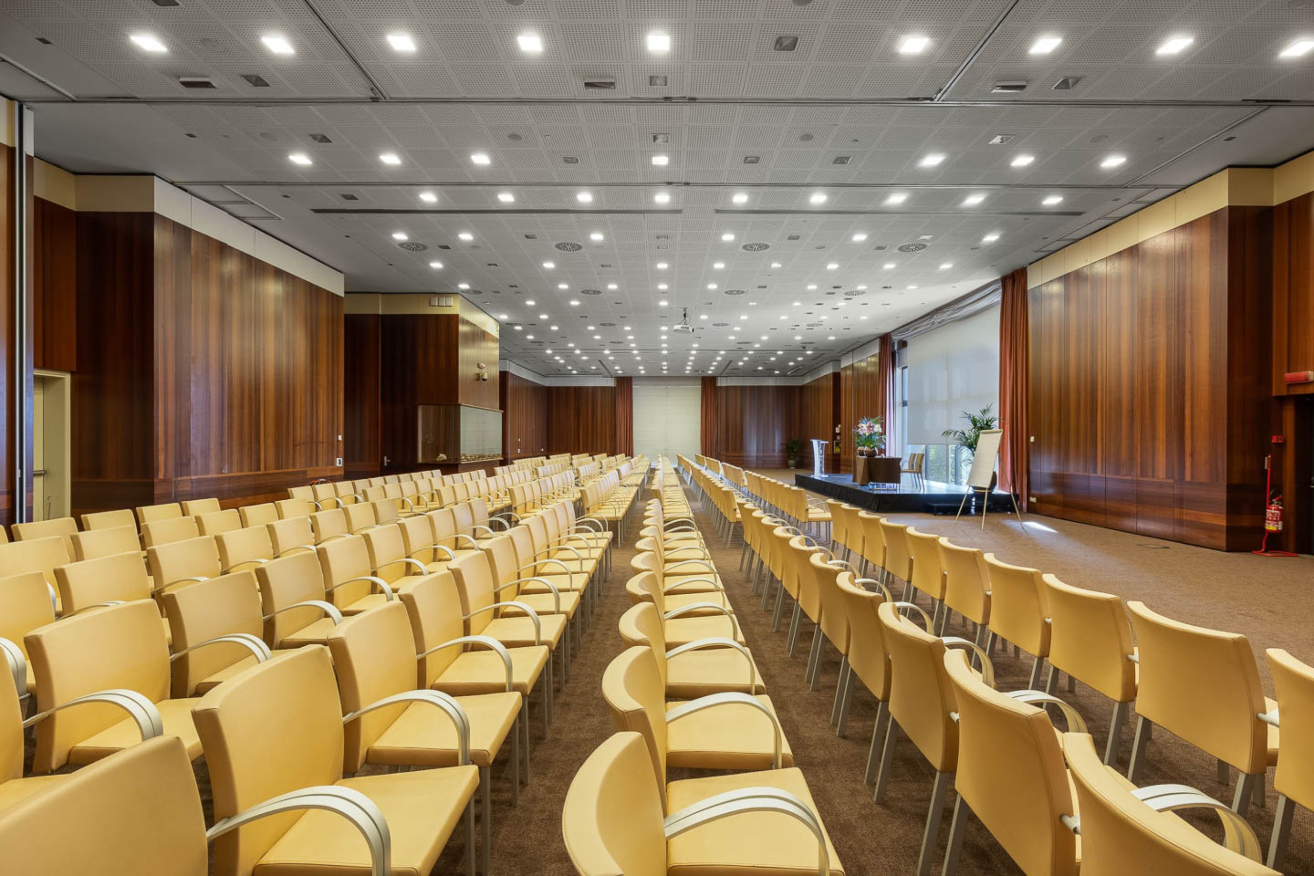 غرفة الاجتماعات