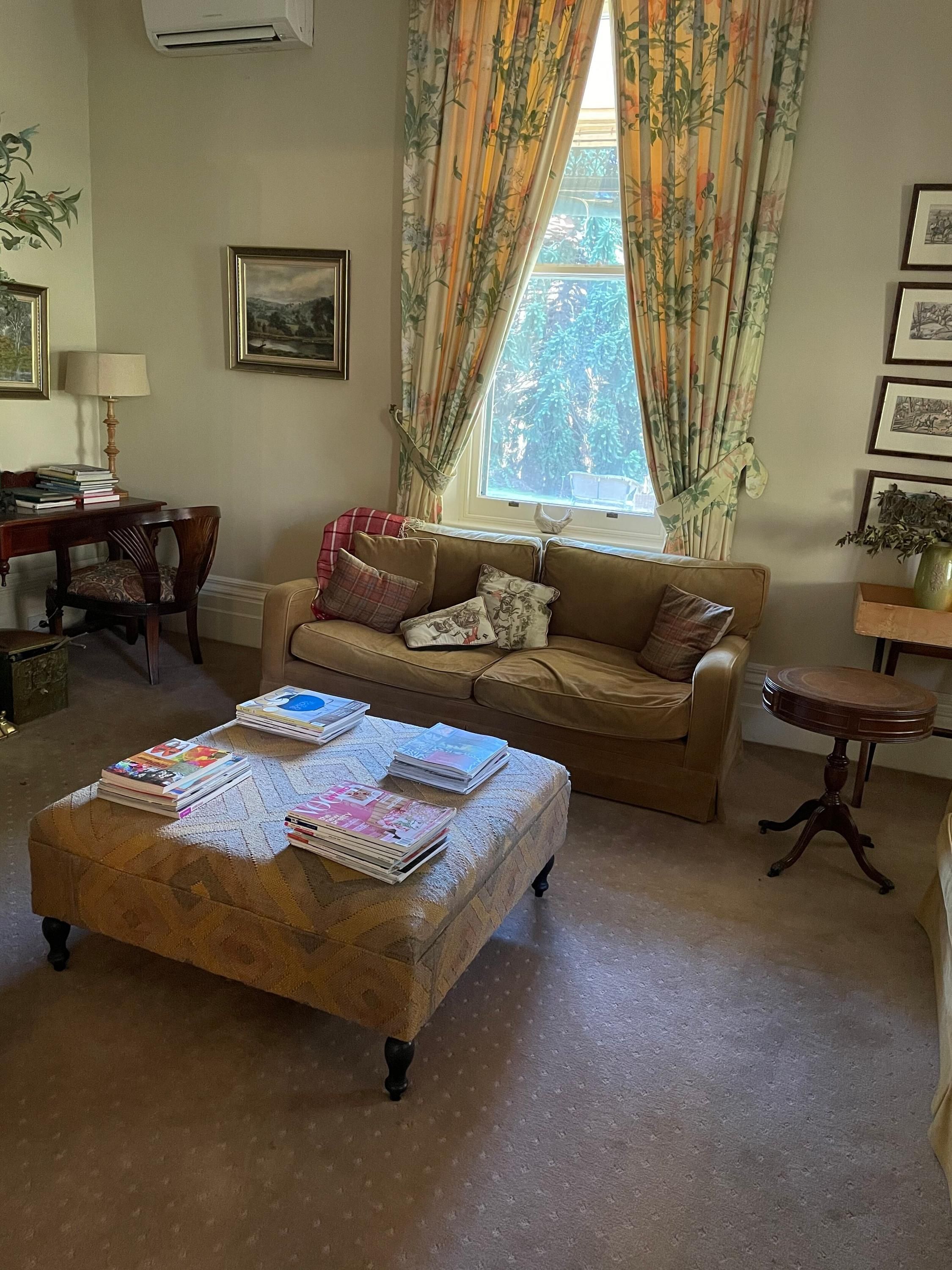 غرفة معيشة صورة