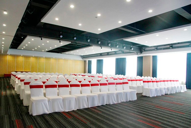 غرفة الاجتماعات