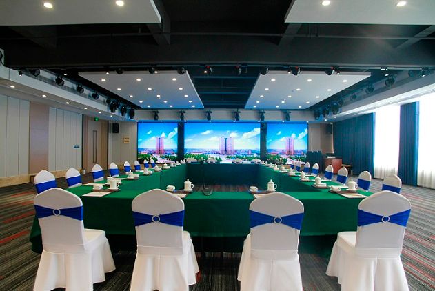 غرفة الاجتماعات