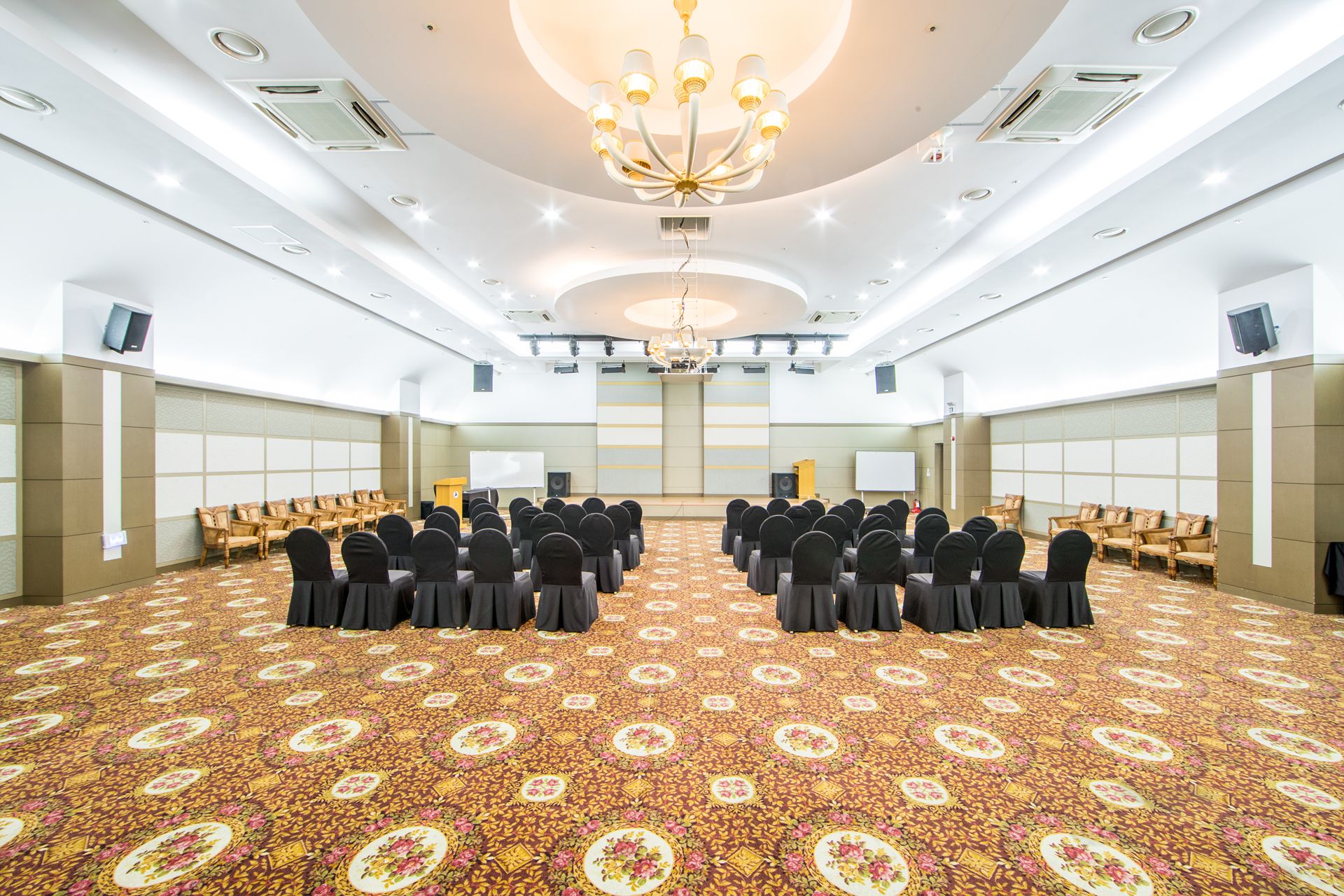 غرفة الاجتماعات