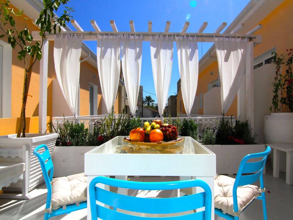 شرفة مرصوفة