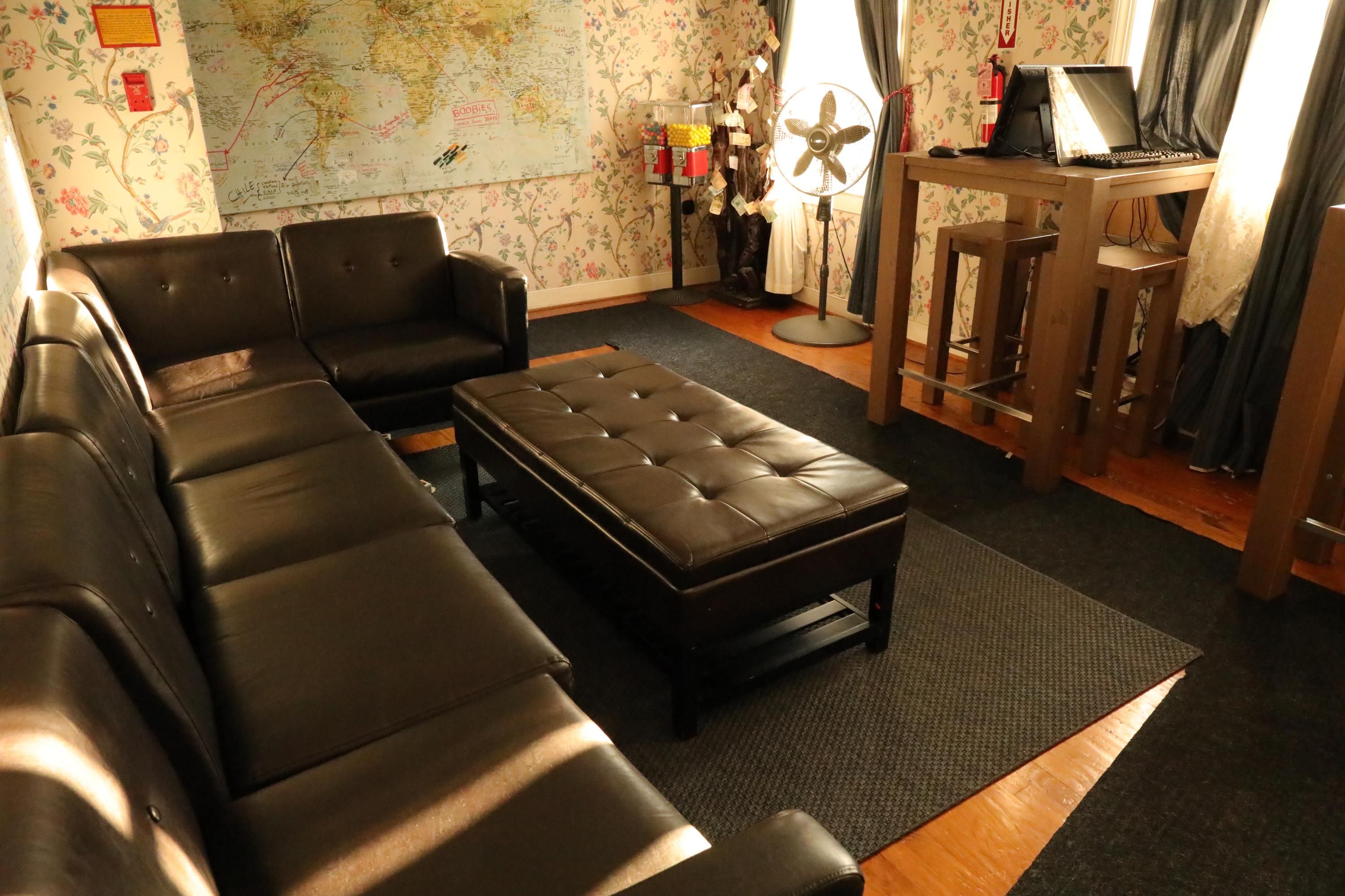 شرفة مرصوفة