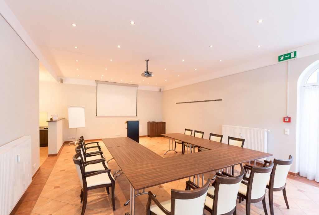 غرفة الاجتماعات