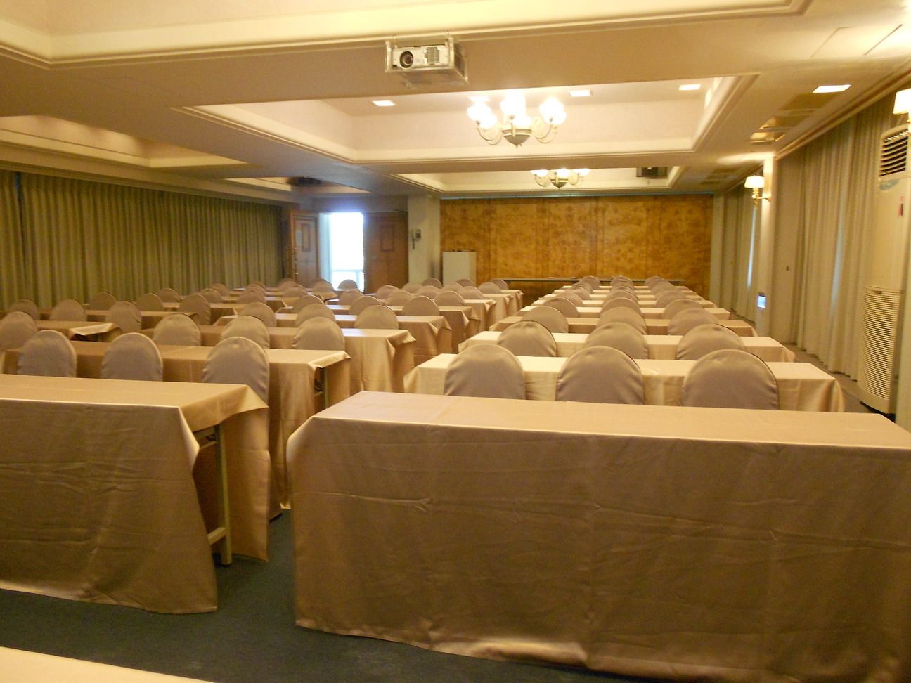 غرفة الاجتماعات