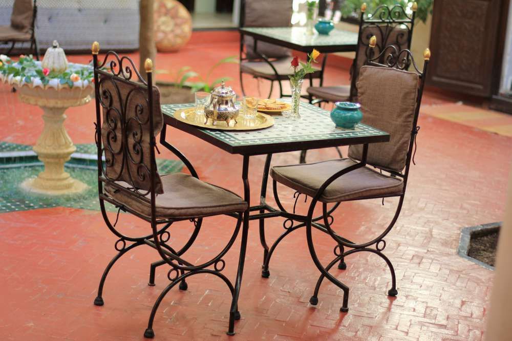 شرفة مرصوفة