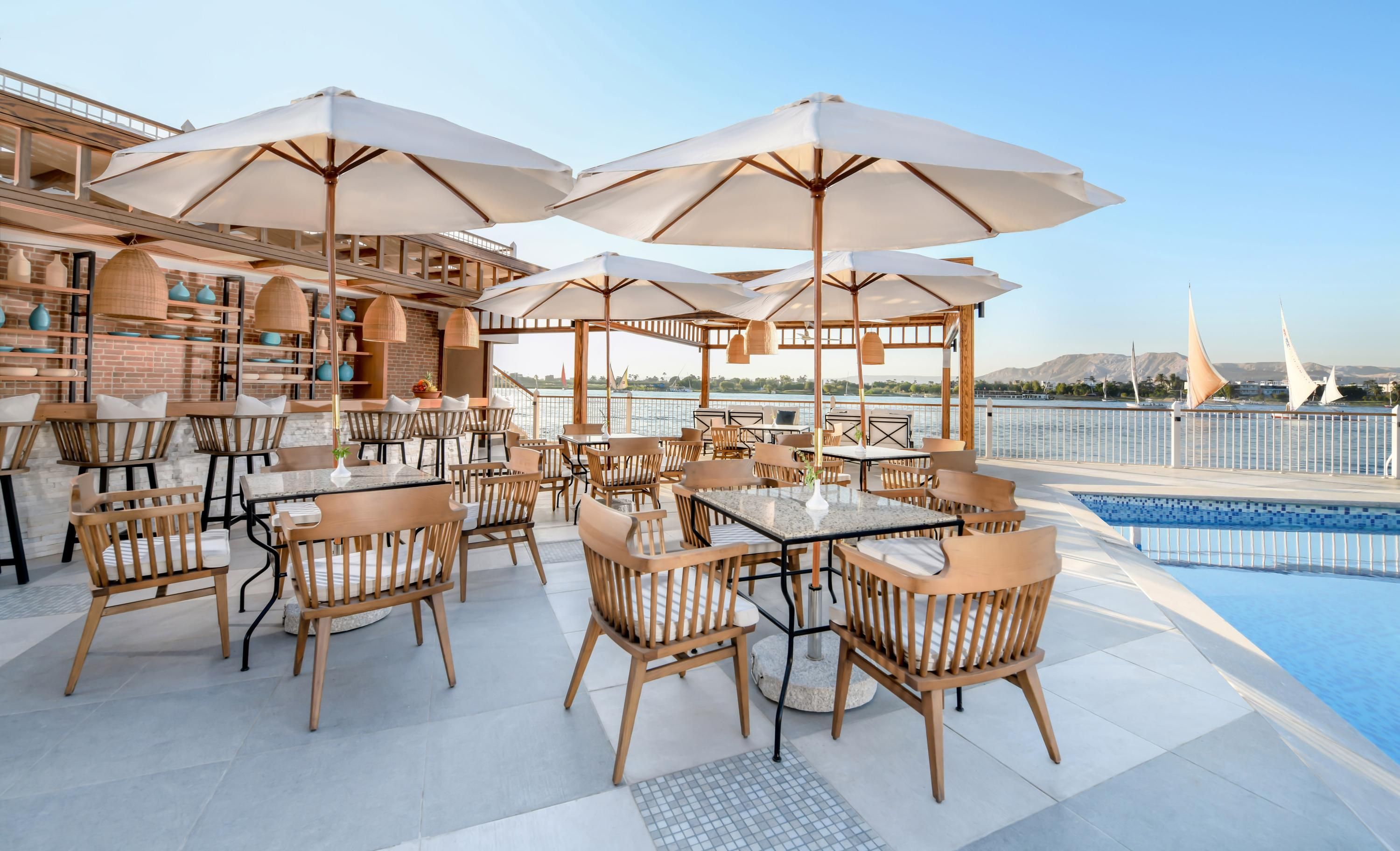 شرفة مرصوفة