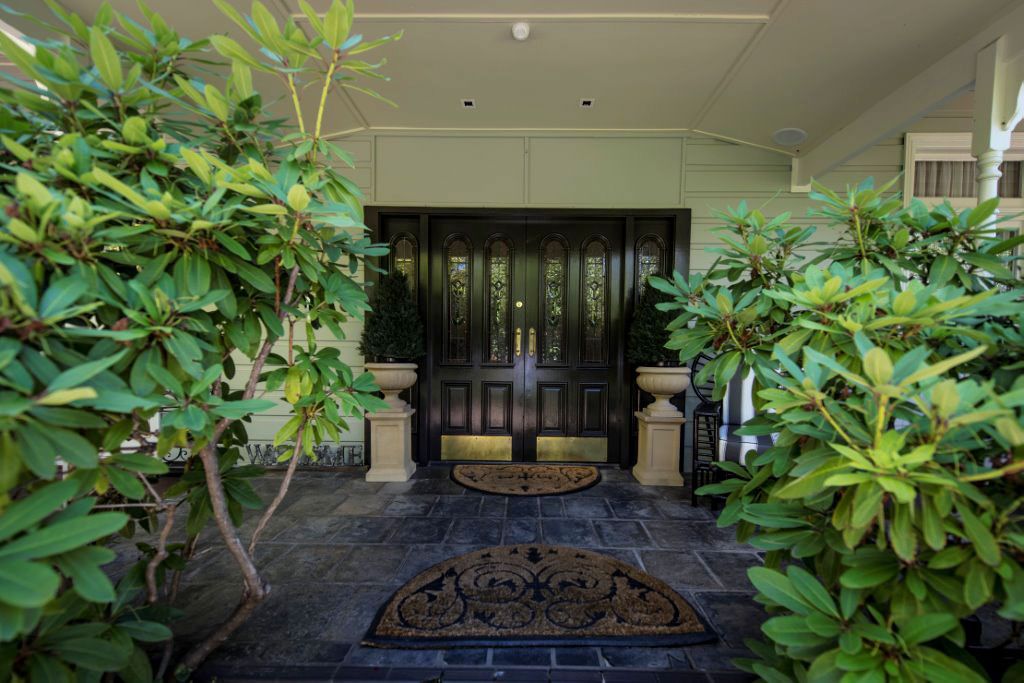 مدخل الفندق