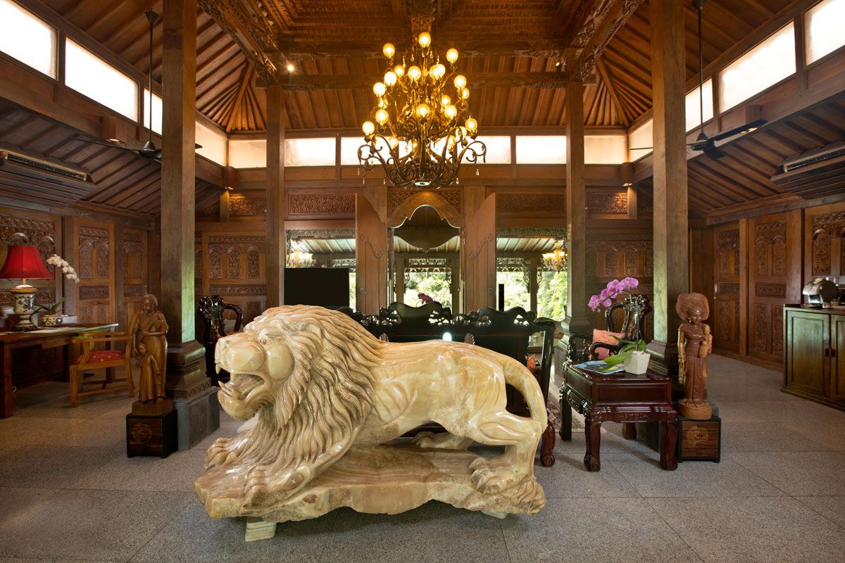 مدخل الفندق