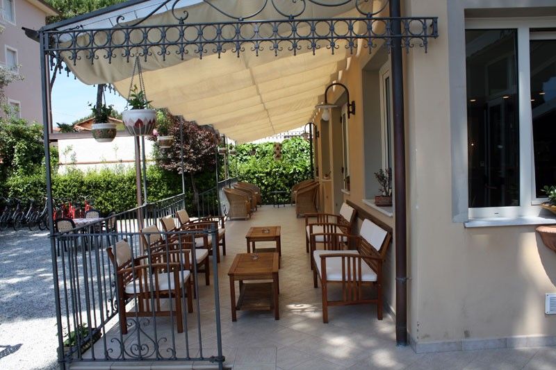 شرفة مرصوفة