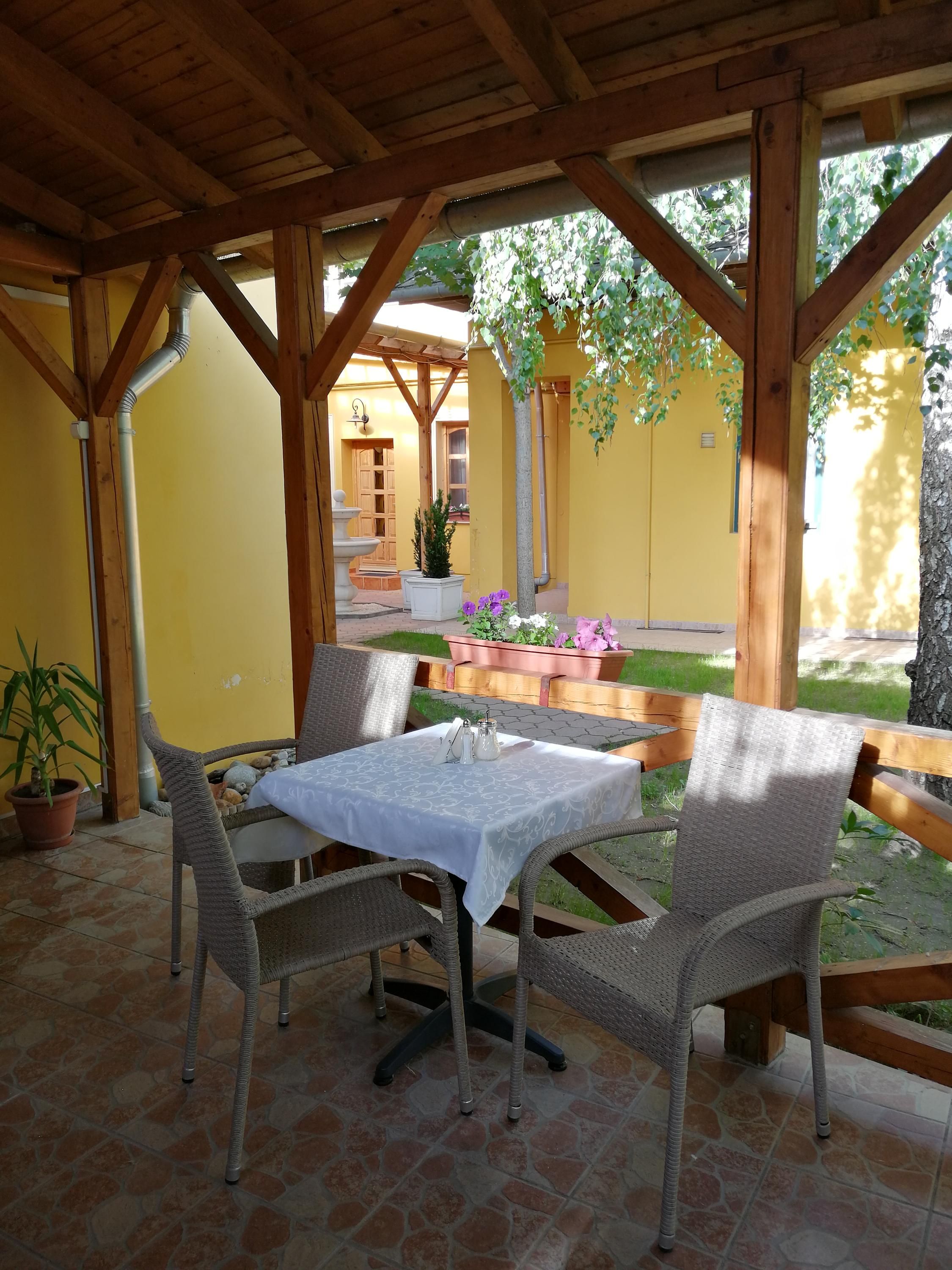 شرفة مرصوفة