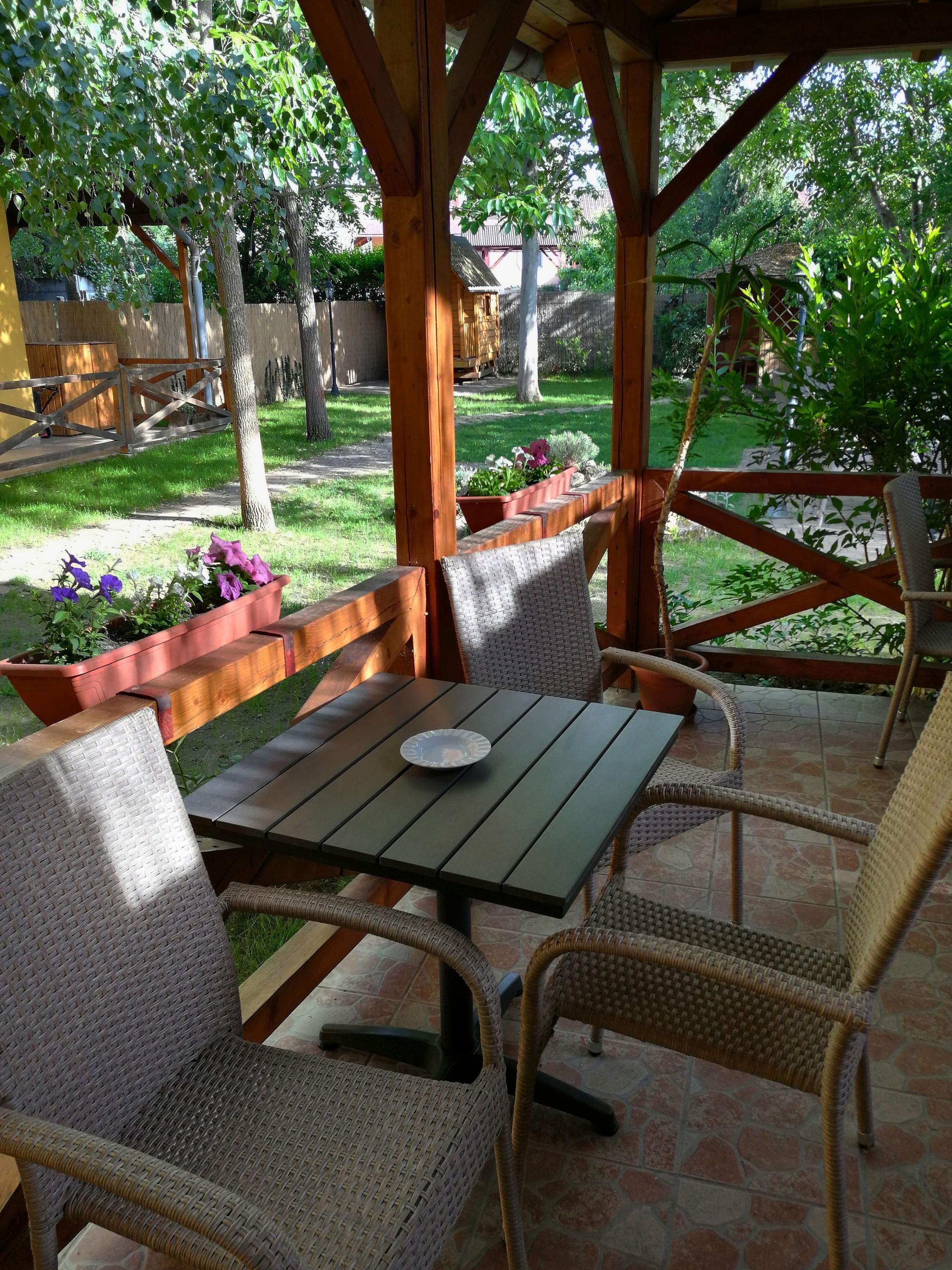 شرفة مرصوفة