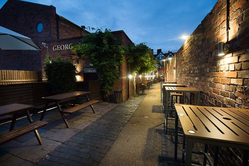 شرفة مرصوفة