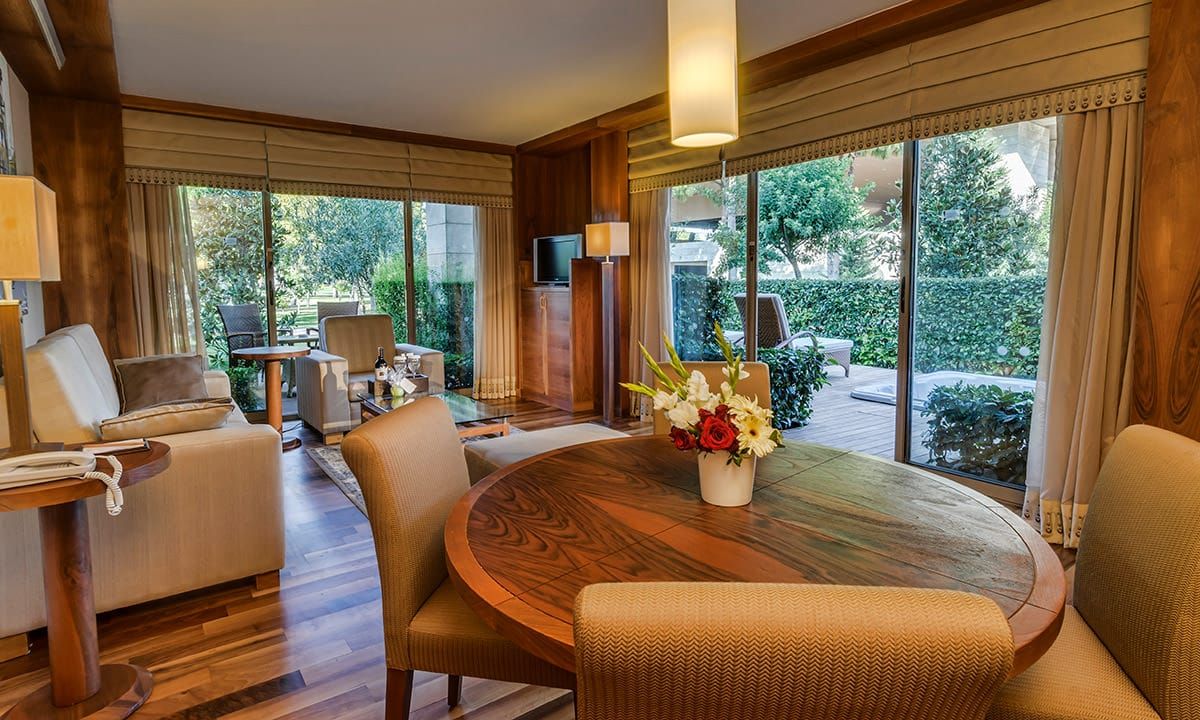 غرفة طعام صورة