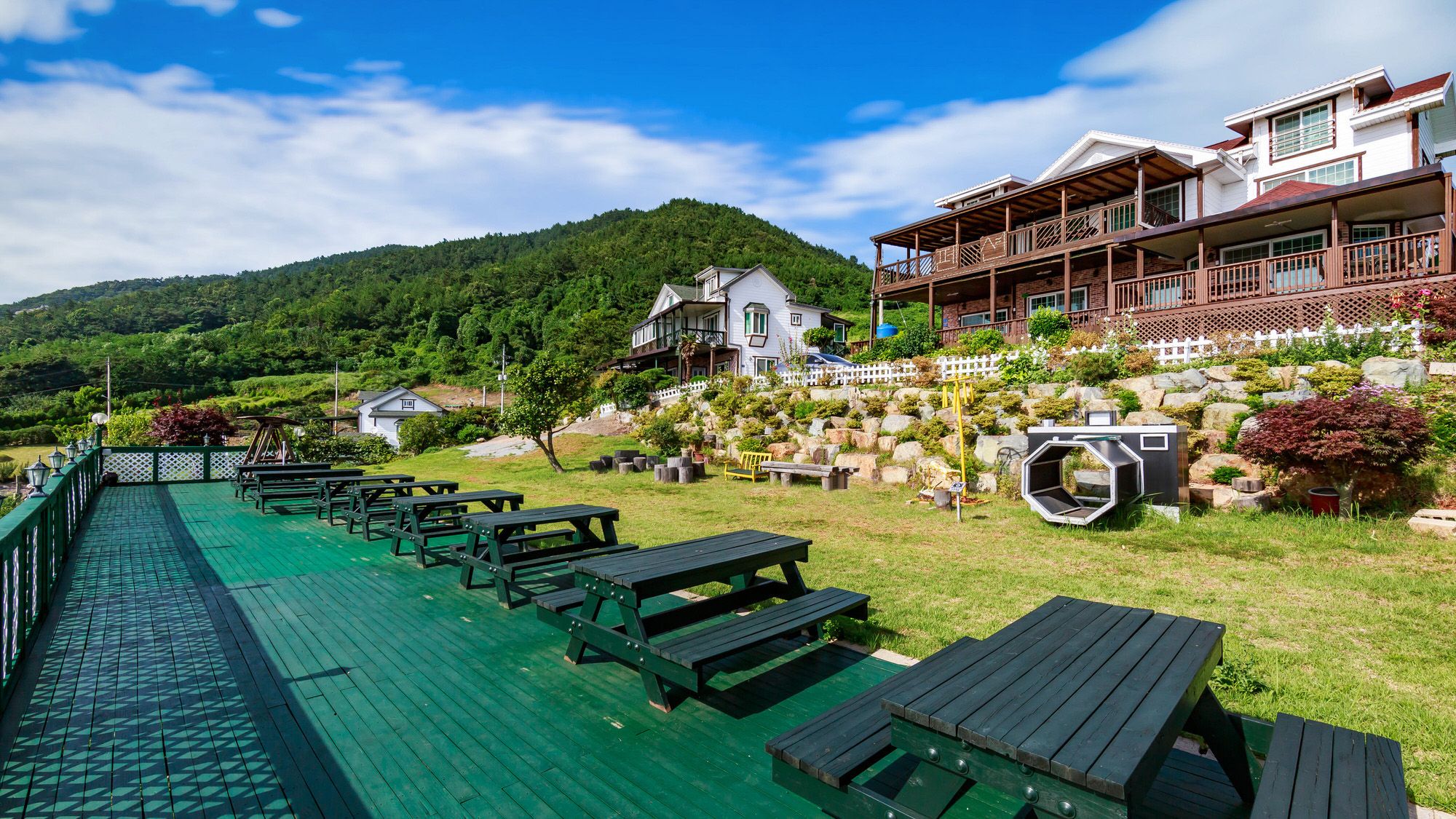 شرفة مرصوفة