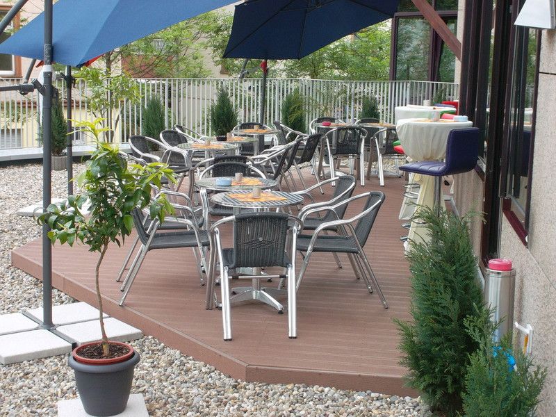 شرفة مرصوفة