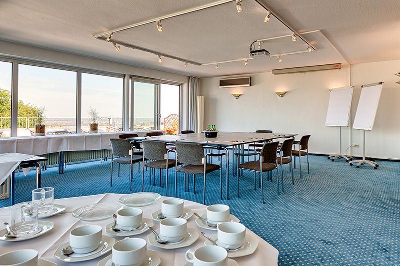 غرفة الاجتماعات