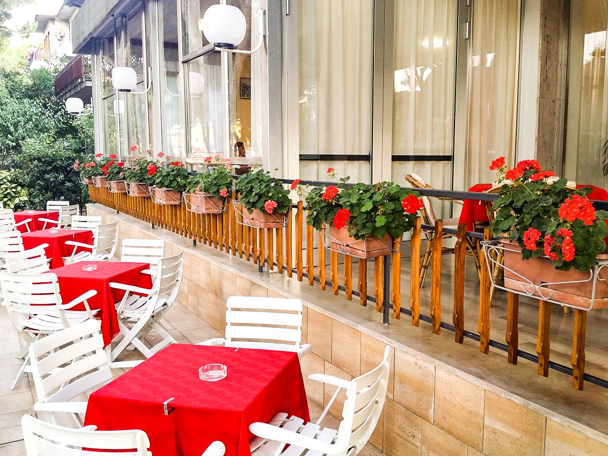 شرفة مرصوفة صورة