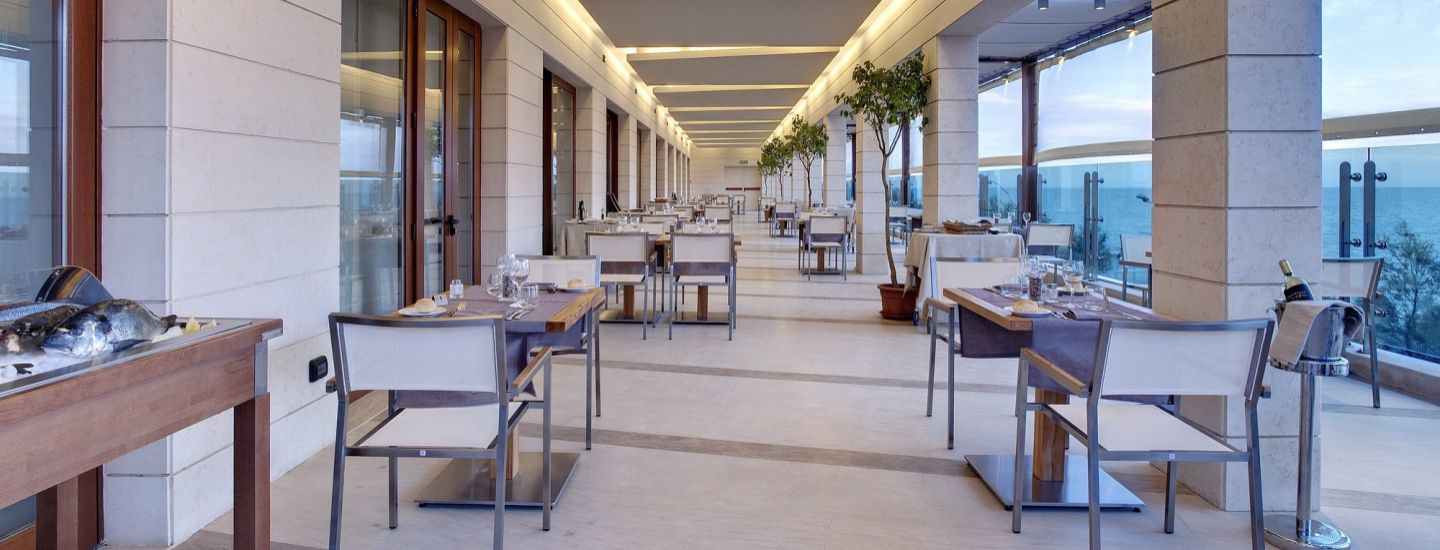 مطعم