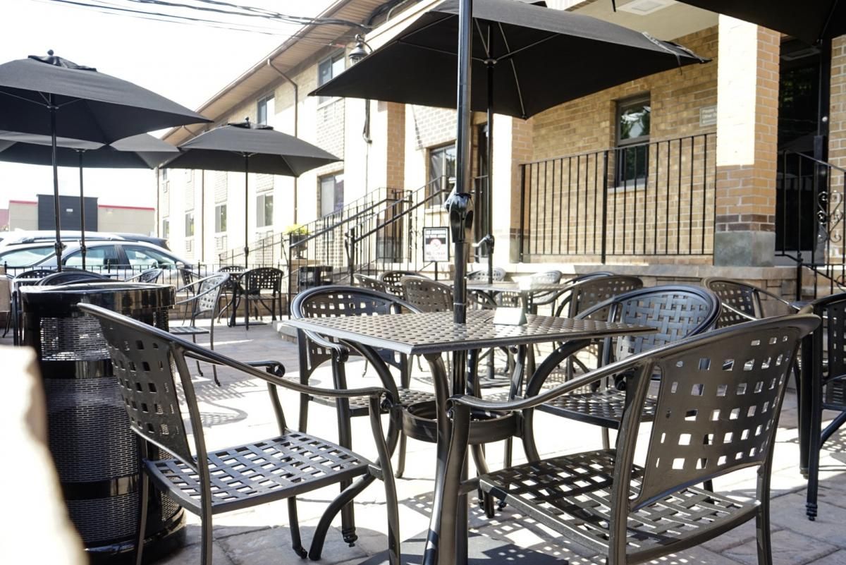 شرفة مرصوفة