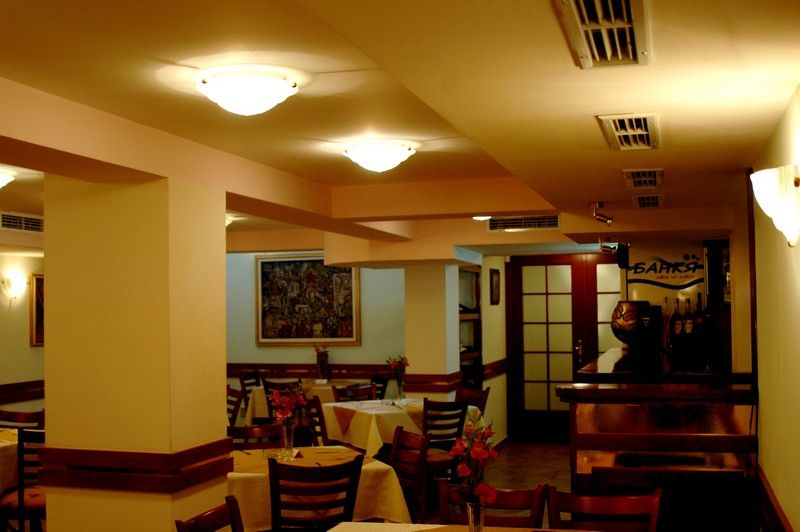 مطعم